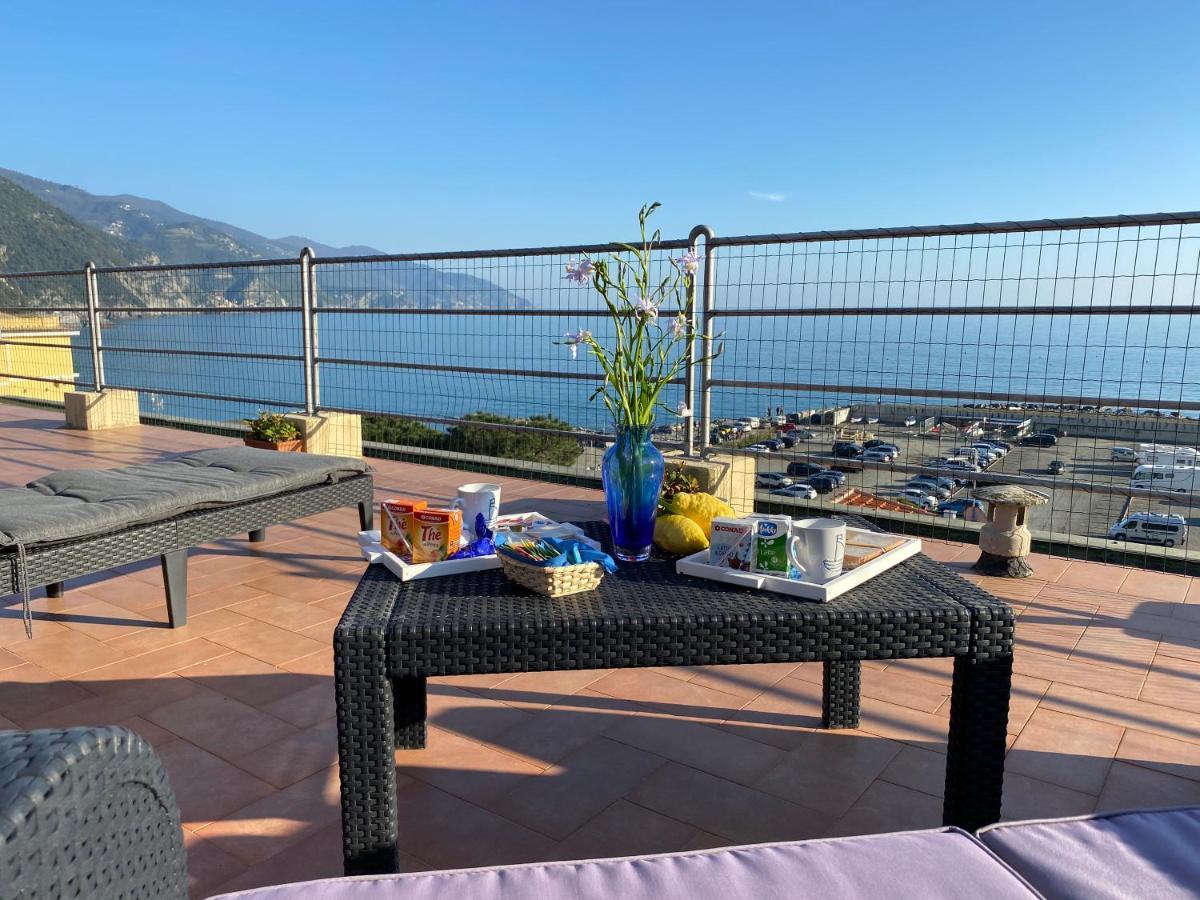 La Casa Sul Mare - Monterosso - Cinque Terre Hotel มอนเตรอสโซ อัล มาเร ภายนอก รูปภาพ