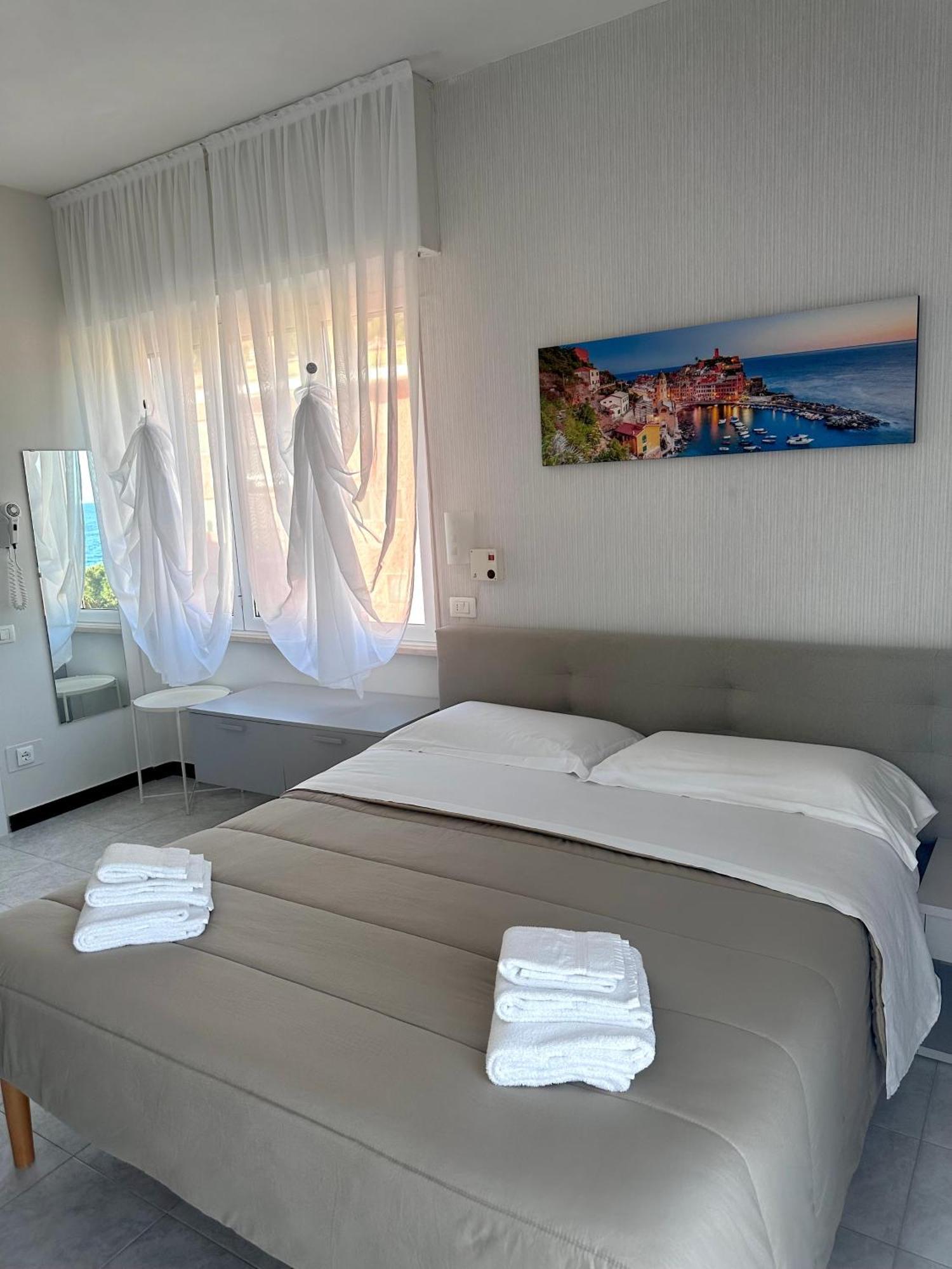La Casa Sul Mare - Monterosso - Cinque Terre Hotel มอนเตรอสโซ อัล มาเร ภายนอก รูปภาพ